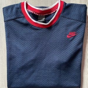 NIKE ATHLETICS BASKETBALL TANK TOO SIZE LARGE